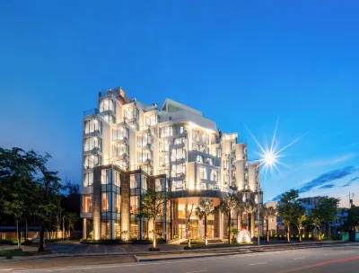 Poseido Hotel Quang Binh Отели в г. 