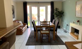 3 Bed Semi Detached House Near Stourbridge