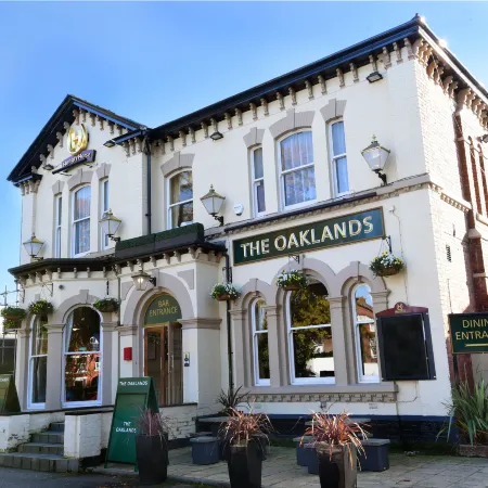 Oaklands Hotel