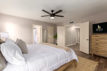 Obispo Modern Oasis with Heated Pool and BBQ