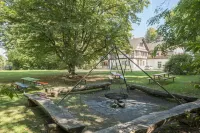 Schaffhausen Youth Hostel Отели рядом с достопримечательностью «Рейнский водопад»