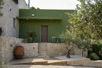 Oliva Emerald Eco - Secluded Off-grid Vineyard Villa