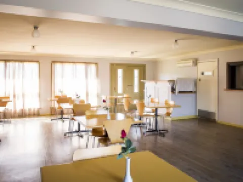 Cherry Blossom Motor Inn Hotels in Young