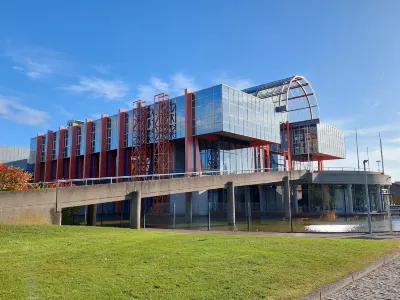 Holiday Inn Gent - Expo Hotels near STAM - Ghent City Museum
