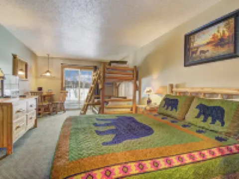 Eagle River Inn and Resort Hotels in Lincoln
