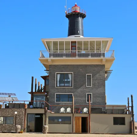 Pelican Point Lodge Отели в г. Уолфиш-Бей