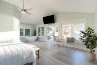 Private Beach Access and Lake Michigan Views - Tranquil Haven Hotels in Muskegon