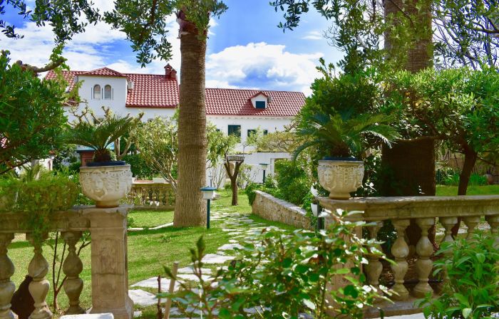 Villa Giardino Heritage Boutique Hotel Bol