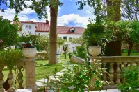 Villa Giardino Heritage Boutique Hotel Bol Hotels in Bol