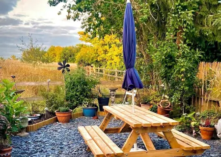 18th Century Cosy Cottage with Stunning Views Отели в г. Charlecote