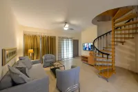 Avia Blue Maisonette - Steps From the Sea Hotels in Ditiki Mani