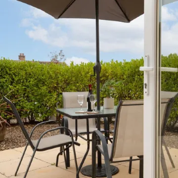 St Helens Apartment 2 - Short Walk to Beach Отели в г. Амрот