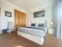 Sea and Sun 4 You - Palheiro Village Hotels in Sao Goncalo