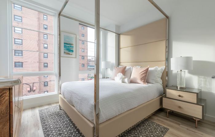 Sun-Drenched 3Br Loft with Outdoor Space Near NYC