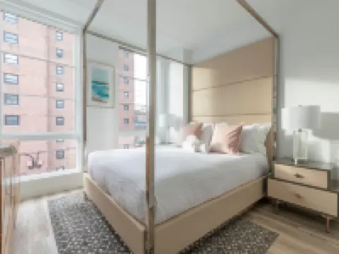 Sun-Drenched 3Br Loft with Outdoor Space Near NYC Hotels in Hoboken