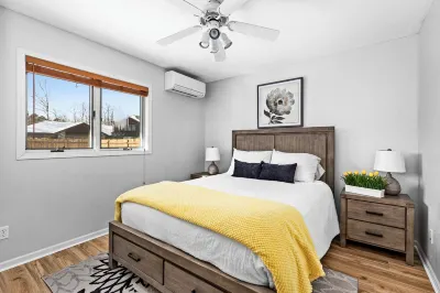 Spacious and Modern Townhome in Superior - Near Duluth - Dog Friendly
