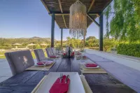 Villa Sfedami with Private Pool and Children Safet