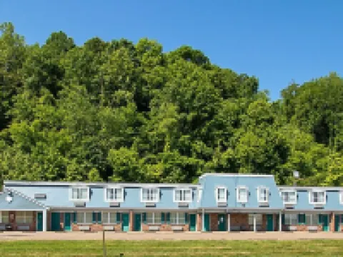 Country Squire Inn and Suites Hotels in Coshocton County