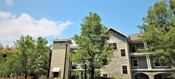 Branson's Great Rock Retreat Hotels in Branson