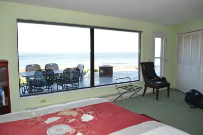Beautiful West Beach Waterfront Home - Spectacular Setting!