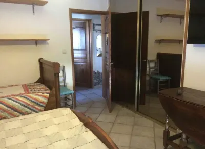 2 bedrooms in a pullhouse and jacuzzi Hotel in zona Marina di Caprone