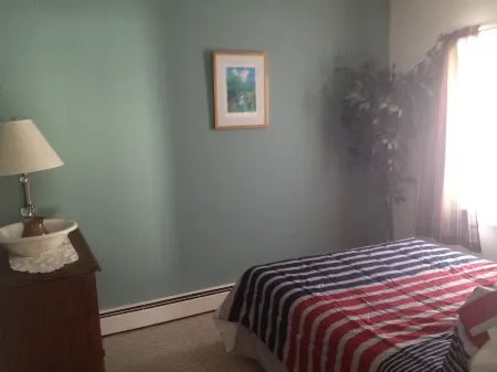 Cozy 2 Bedroom Apt - Walk To Hunter Mountain In The Catskills Отели рядом с достопримечательностью «Hunter Mountain NY Snow Tubing»