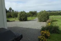 Louisa Cottage  Private with All Round Rural Views