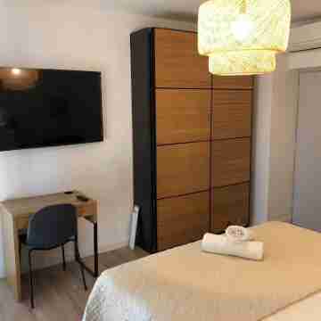 Beautiful cozy apartment with a Lokrum sea view. Rooms