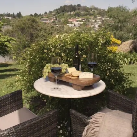Tara Cottage - pet friendly