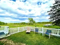 Tapley Farms: Charming Barn at Salt Water Farm