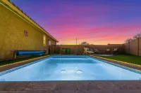 Dual King Suites-Quiet Gateway in Estrella Mt. Ra.