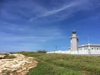 Your Cozy Combate beach retreat, 2 bed/2bath, full A/C, free laundry