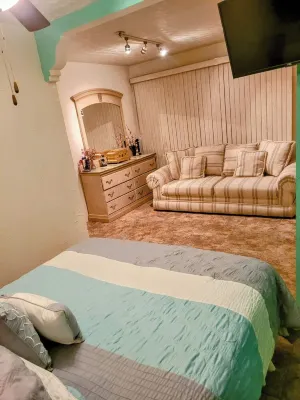 Acogedora casa de 2, recámaras con WiFi, aire y estacionamiento  en Cd. Juárez โรงแรมใน