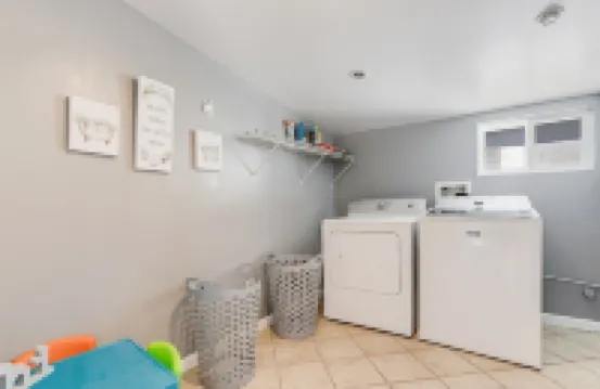 Luxury 4Bedroom Home with Pool, Mini Golf & Movie Theater