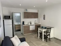 Presqu'île de Giens, New studio "La Redonne