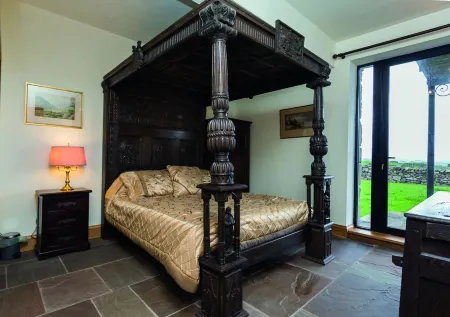 Beautiful Pet friendly cottage on the edge of the lake district Отели рядом с достопримечательностью «Lakeland Climbing Centre»