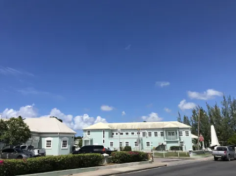 Winter/Spring Bookings! Anidele Spice - 1BR in Historic Holetown near Beach/Pool