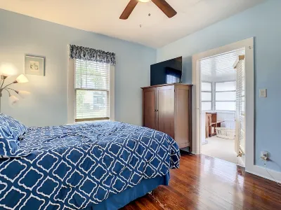 Historic Home Next to the Island w/ Private Hot Tub and Pet Friendly