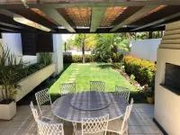 Large house, gated community in Guarajuba, with pool, barbecue !!!