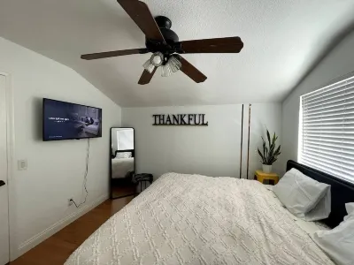 Cozy Room with Shared Bath Hotels near Walmart Supercenter