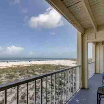#3-Sale! Book Now! 2 Br- King Bed! Directly on the Sand! Others