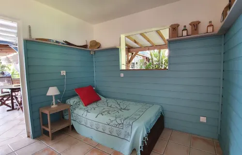 Spacious Villa 6 pers. 3 Bedrooms 2 Bathrooms Swimming pool, Jacussi, sea view, Hotels in Riviere-Salee