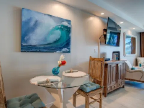 Romantic Oceanfront Condo at Lahaina Shores with Sweeping Ocean Views โรงแรมในลาไฮนา