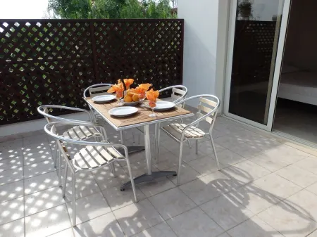 Lovely 3 Bedroom Villa with Private Pool very close to the heart of Coral Bay