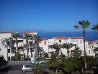 Family-friendly apartment 4 people. near sea and pool