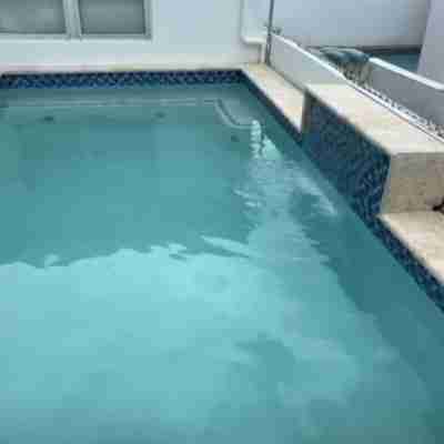 Modern Stay, Full Kitchen, 1 Block from the Beach. Fitness & Recreational Facilities