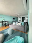 Spectacular ocean views. Ideal for ecotourists. Walk to excursions for Bio Bay