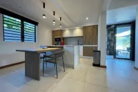 5-star villa 200 m from Trou aux Biches beach Hotel a Triolet