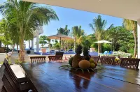 13BR Luxury Beachfront Villa w/ Chef, Pool, Staff - Weddings/Family Reunions