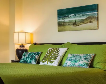 White Sands Condos Hotels in Dover